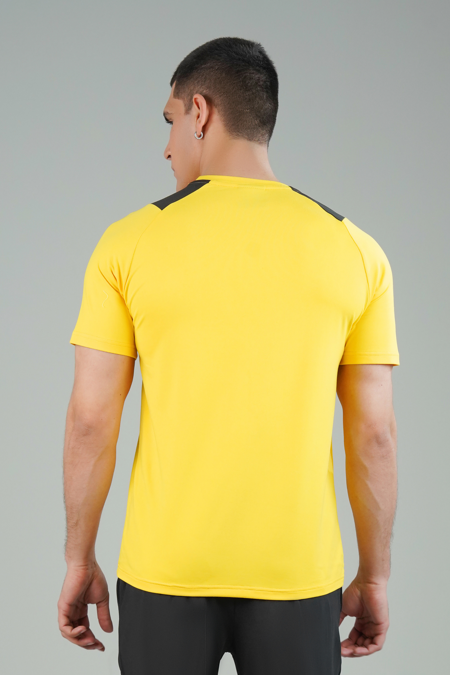 Broncoo B-Tech T-Shirt