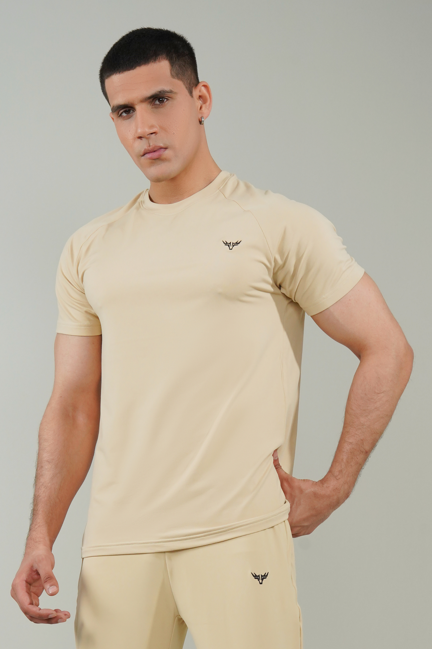 Broncoo Essential T-Shirt - Beige