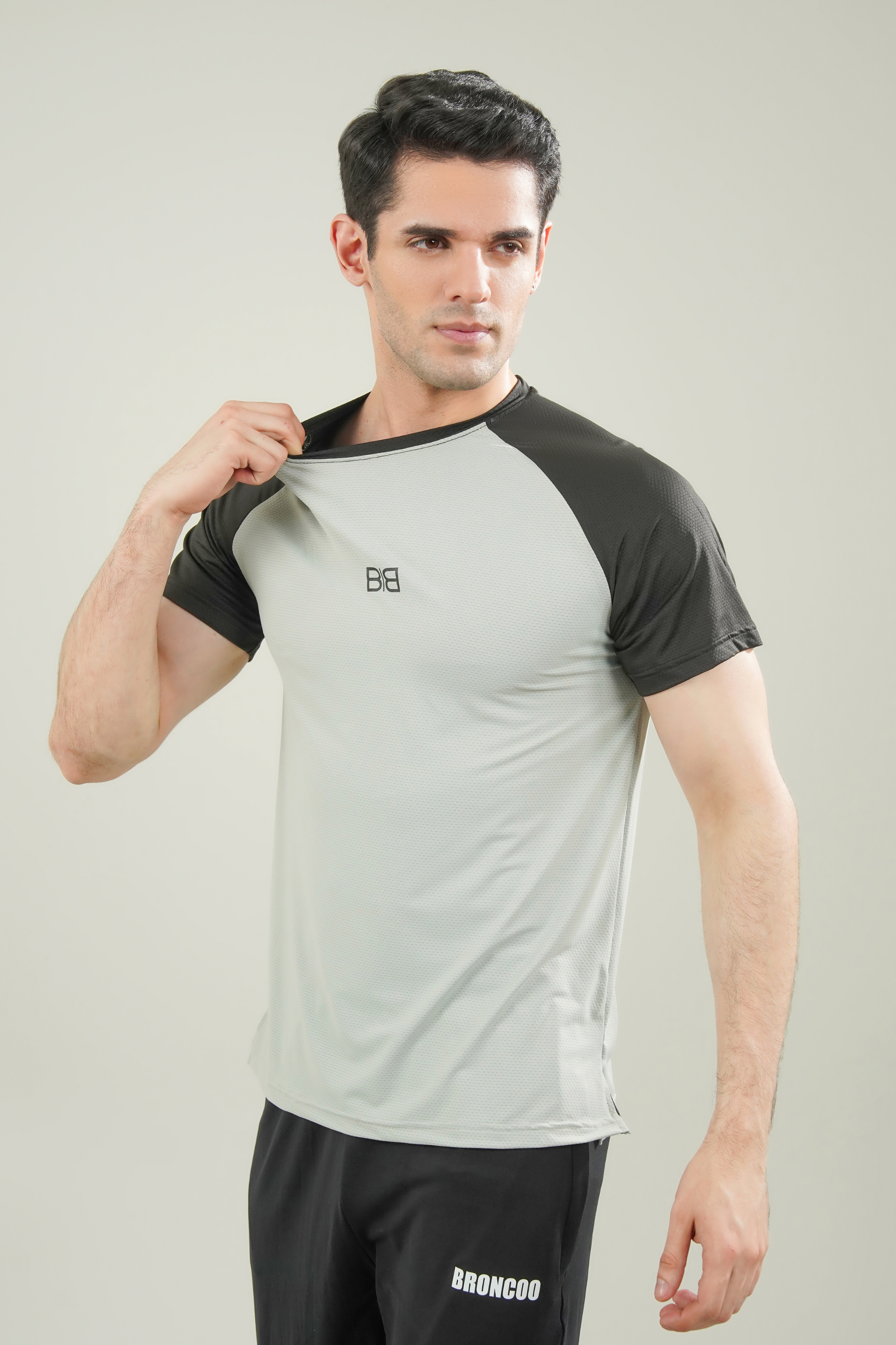 Performance Mesh T-Shirt - Light Grey