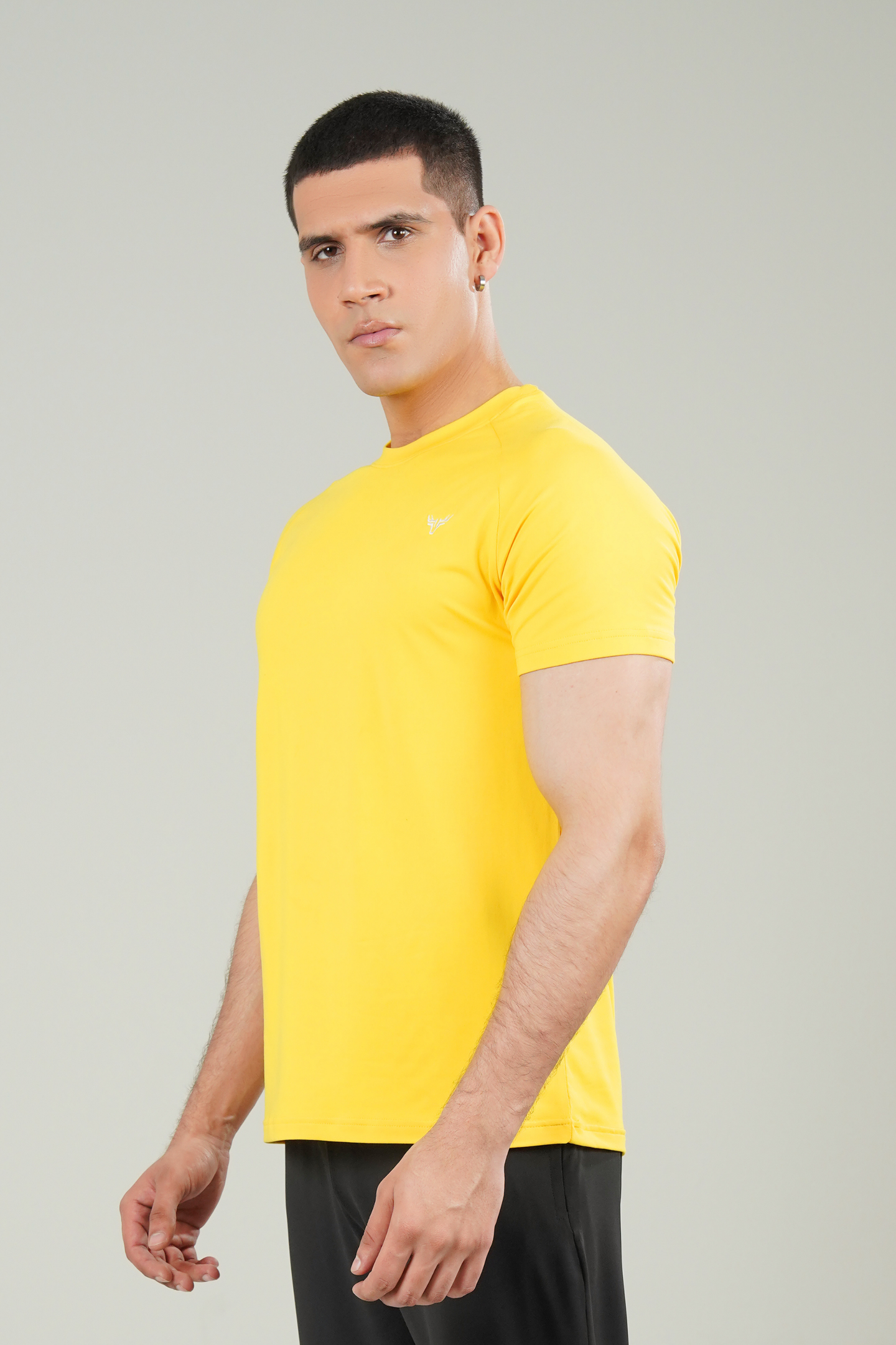 Broncoo Essential T-Shirt- Yellow