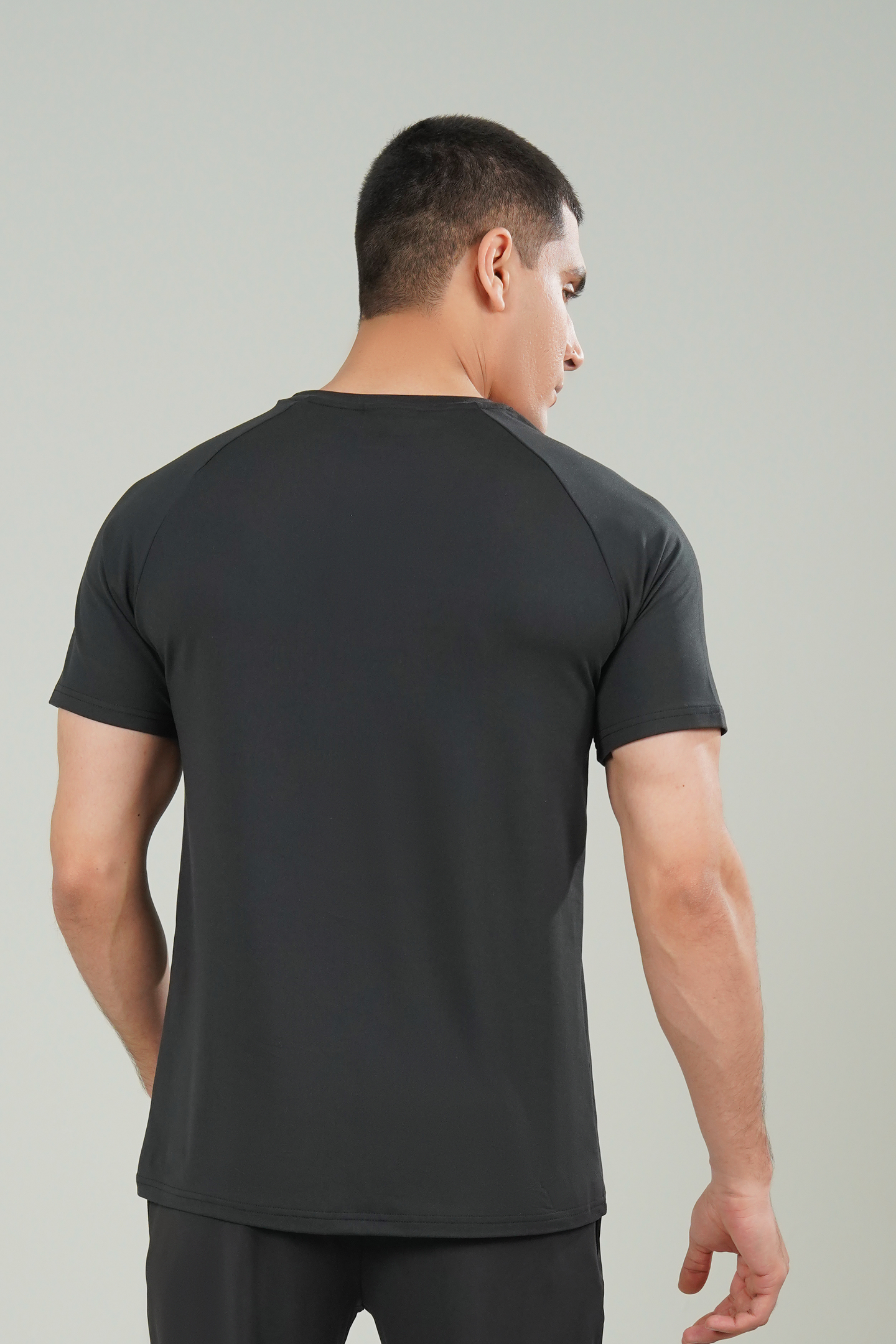 Broncoo Essential T-Shirt - Black