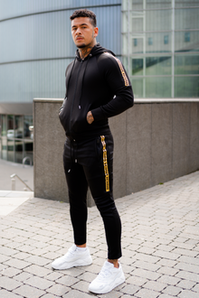 Broncoo Bust Tracksuit