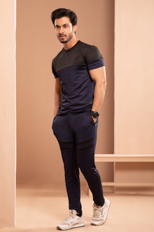  Broncoo Standard T-Shirt - Dri-FIT
