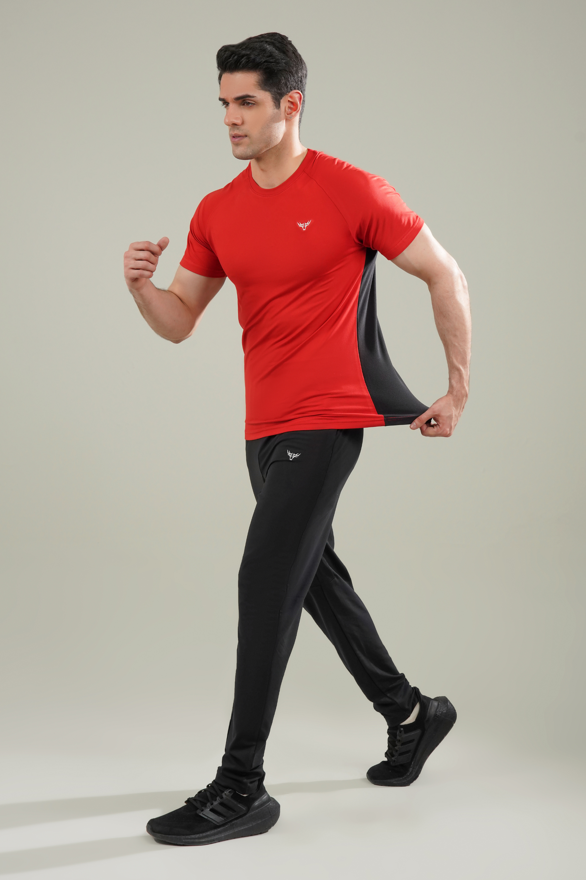 Broncoo RB Essential Tracksuit