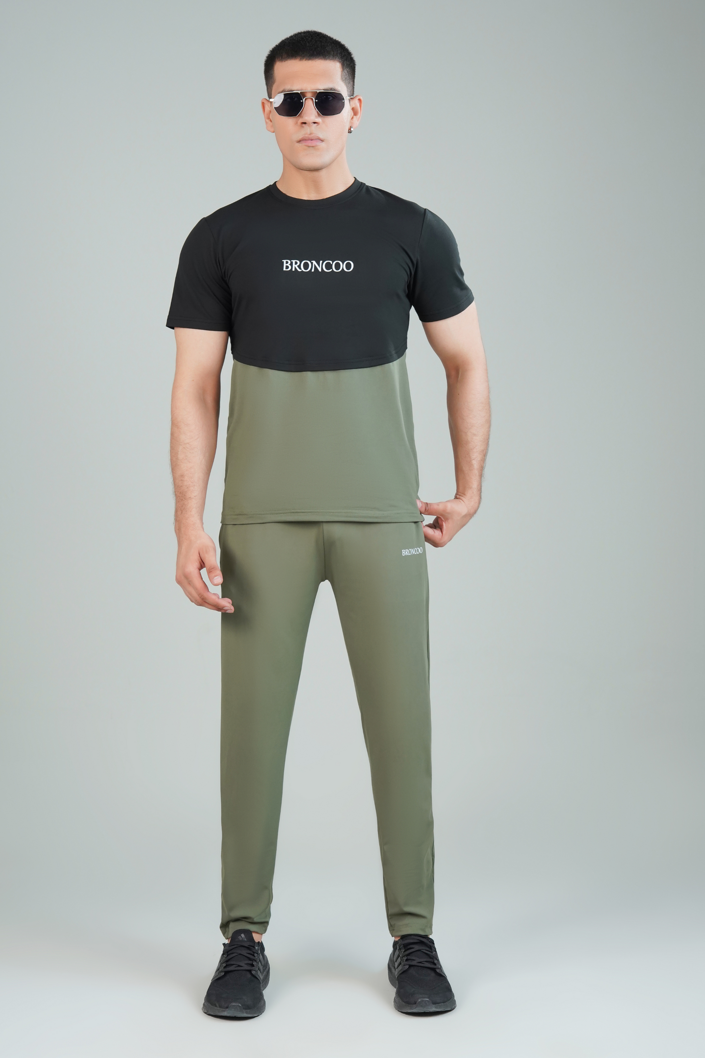 Broncoo Mavrix Tracksuit