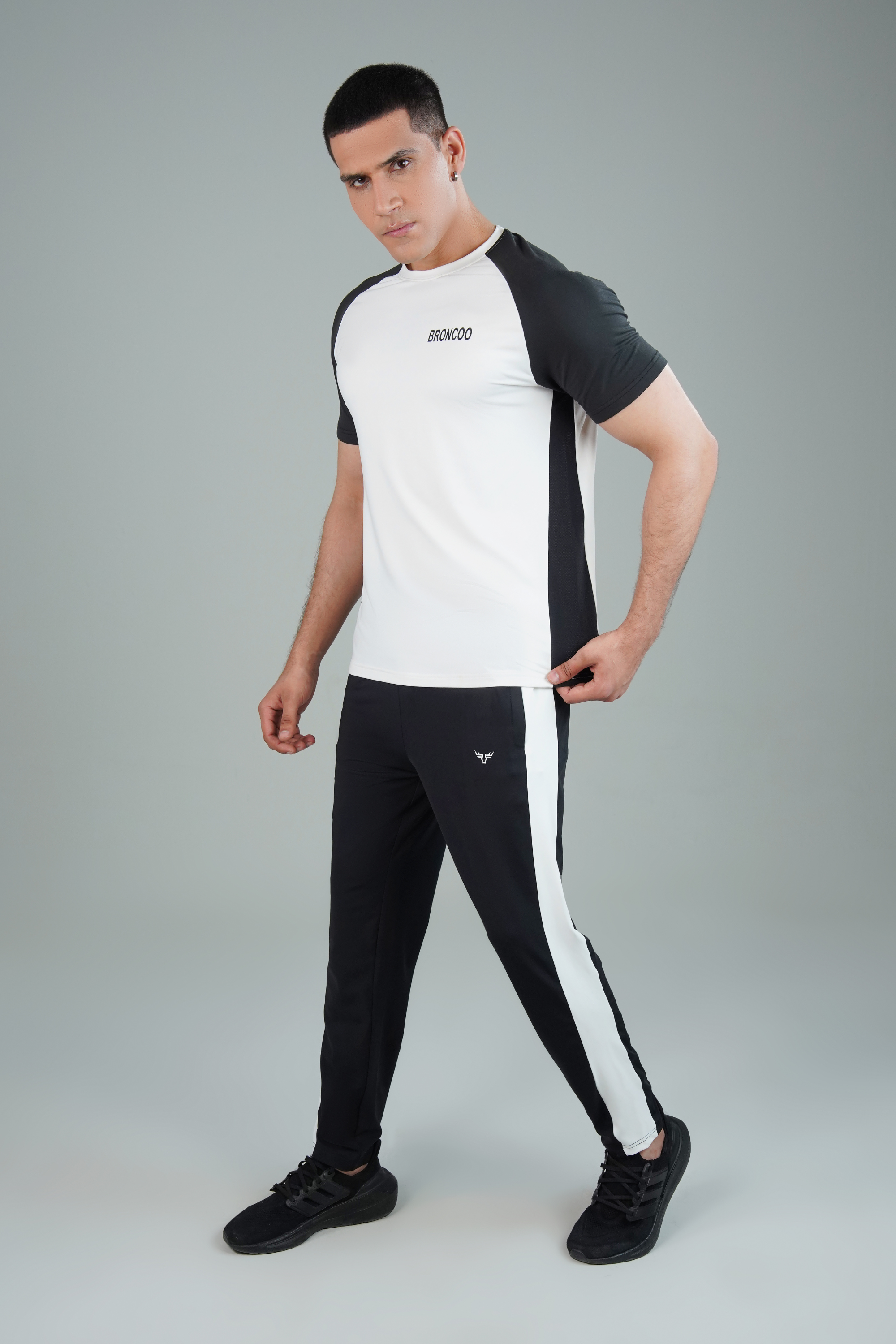 Broncoo Aesthetic Tracksuit
