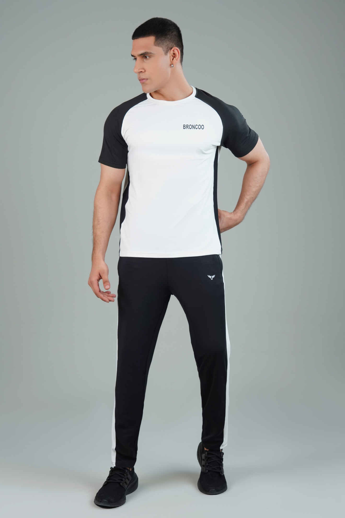 Broncoo Aesthetic Tracksuit