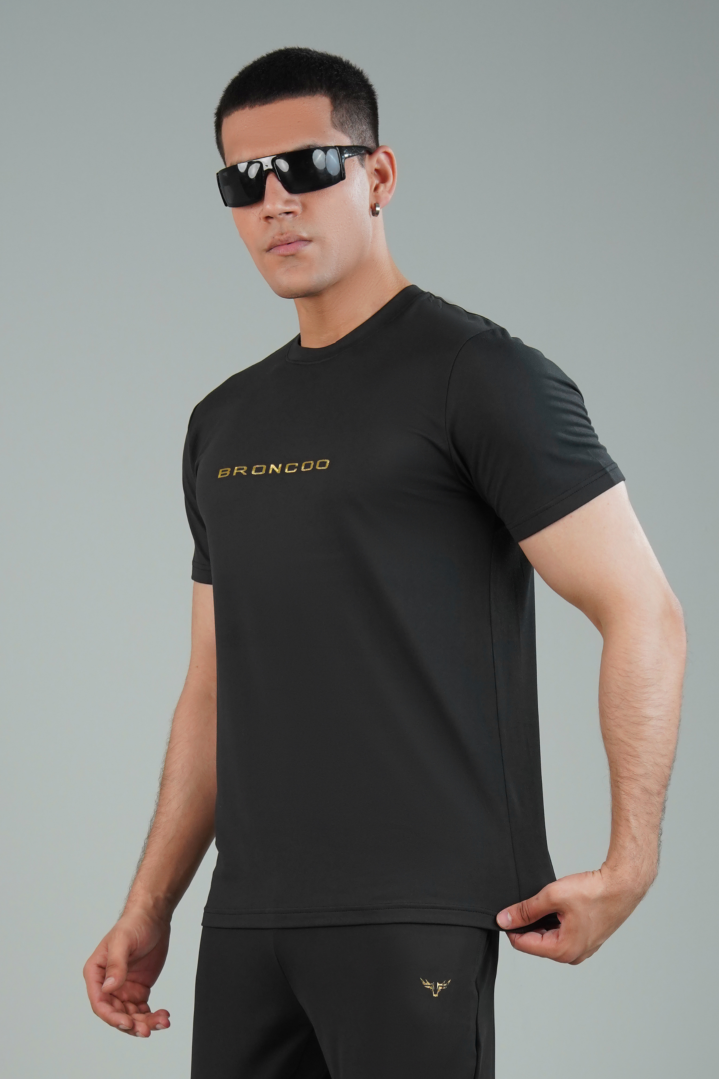 Broncoo Gold Tech T-Shirt