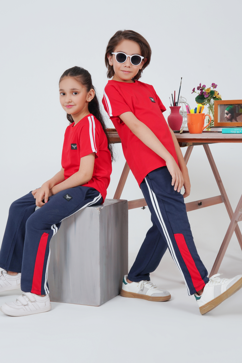 Kids Color-Block Winter Tracksuit – Red, Grey & Navy (2-Piece Set) main image 1