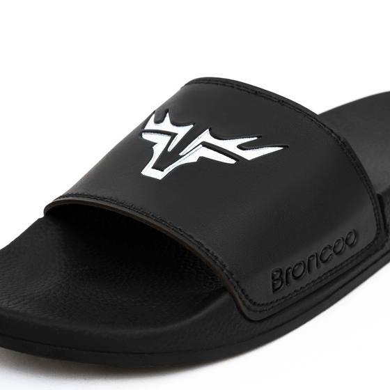 Unisex Slippers with White Broncoo Logo Engraving